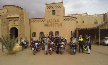 Viaggi in moto Tour Marocco Parcheggio Hotel Tomboctou