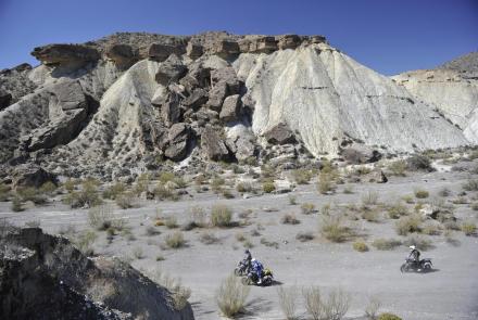 Supertènèrè Yamaha Moto Deserto roccioso